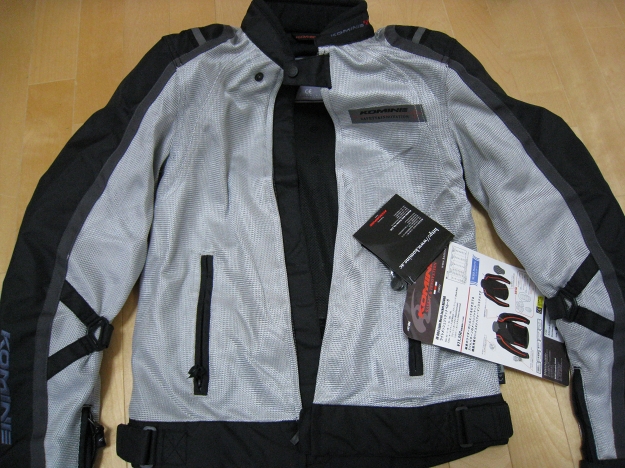 ライダースジャケットの選び方。 （バイク用） コミネ KOMINE JK-004 ライトメッシュジャケット